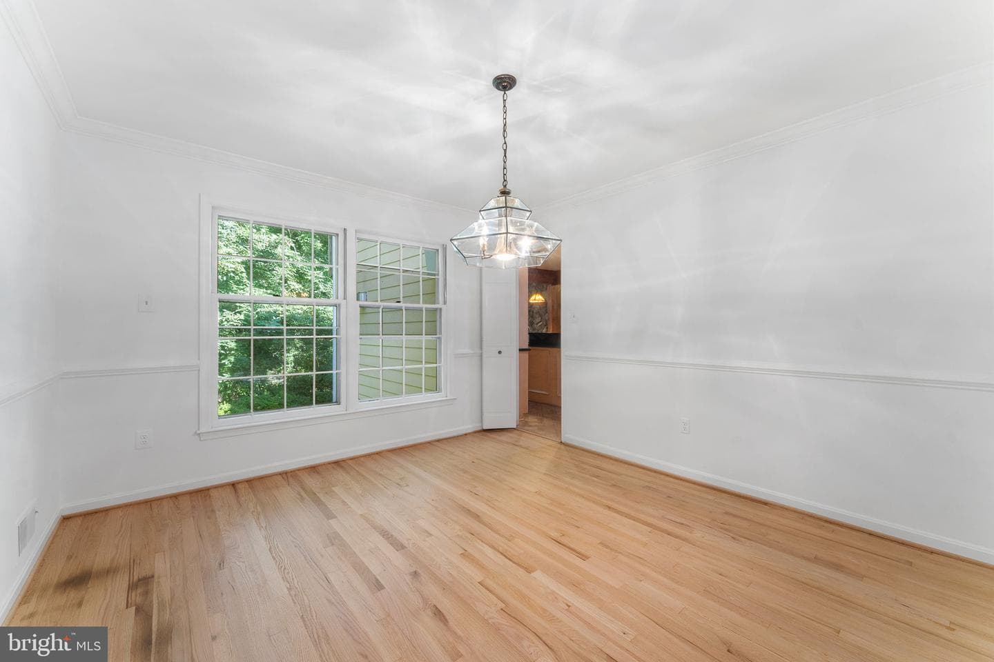 1560 Forest Villa Lane photo 13