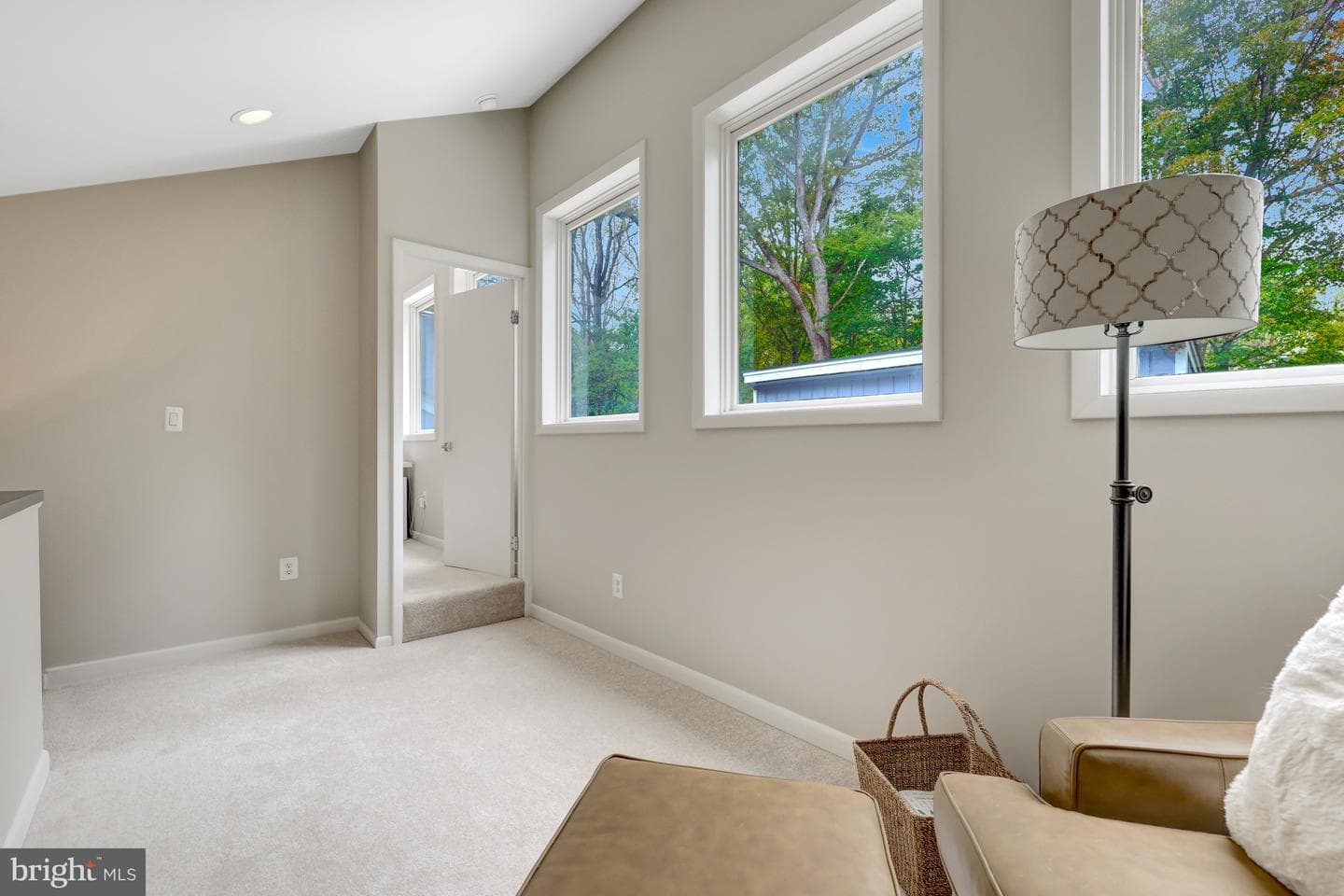 526 Springvale Road photo 22