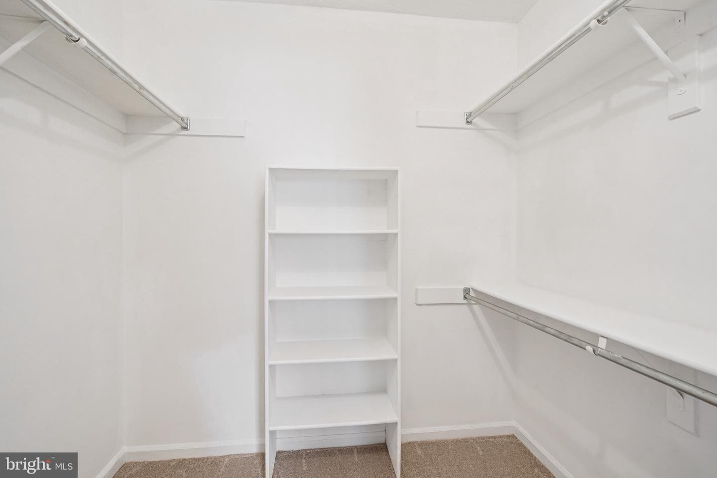 2203 Hunters Run Drive photo 24