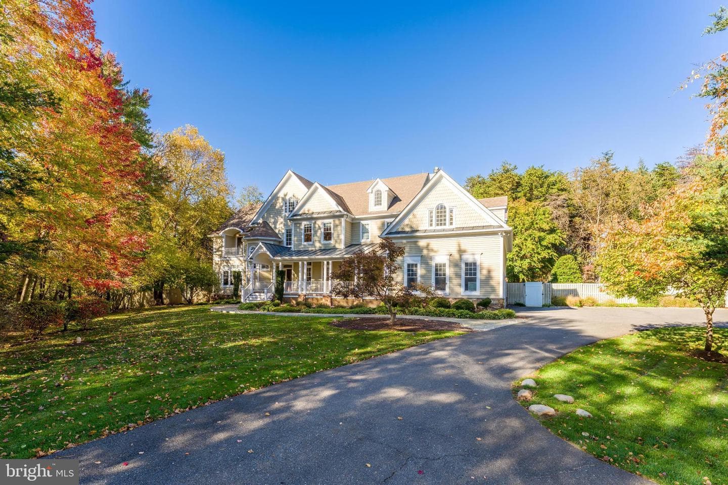 615 Kentland Drive photo 4