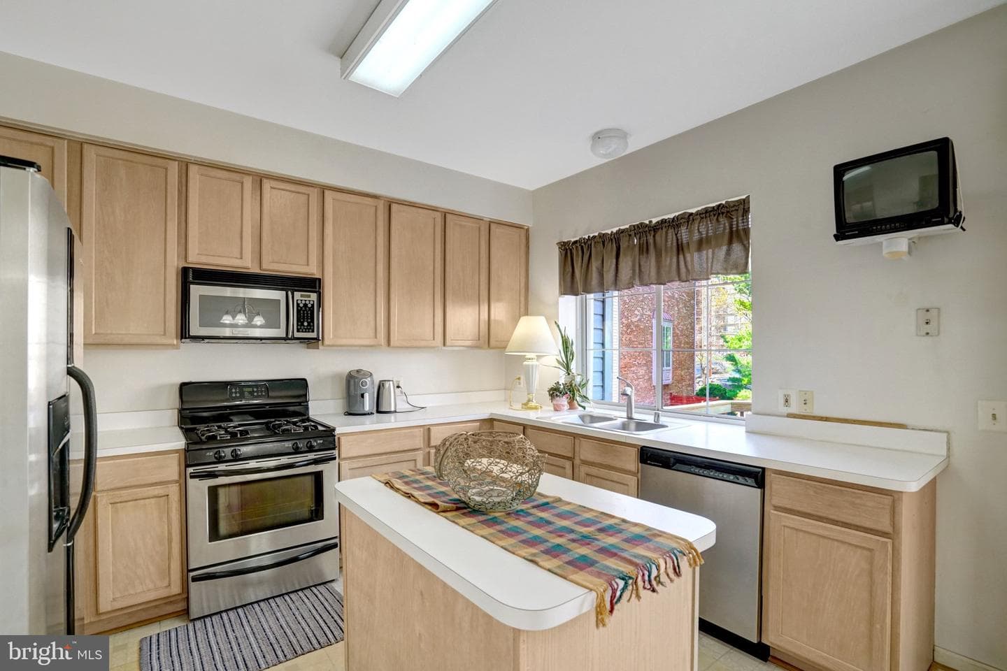 5126 Beauregard Street photo 3