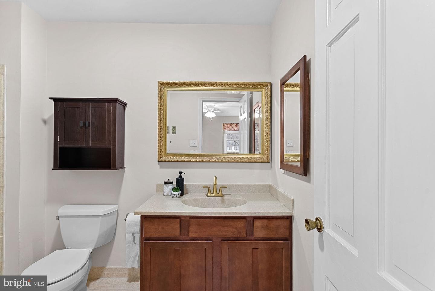 10207 Oxfordshire Road photo 43