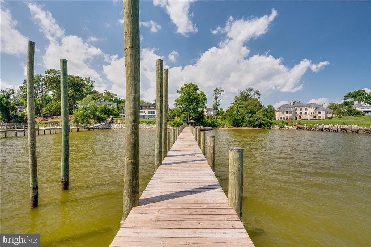 9433 Ferry Landing Ct photo 27
