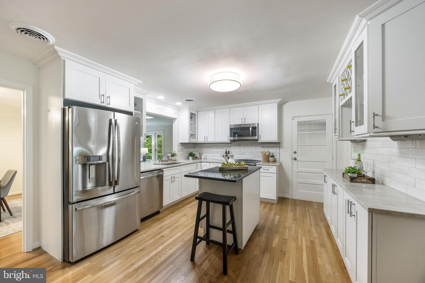 6528 Windham Avenue photo 4