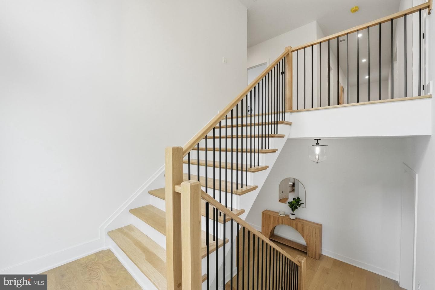 2530 Stuart Place photo 33