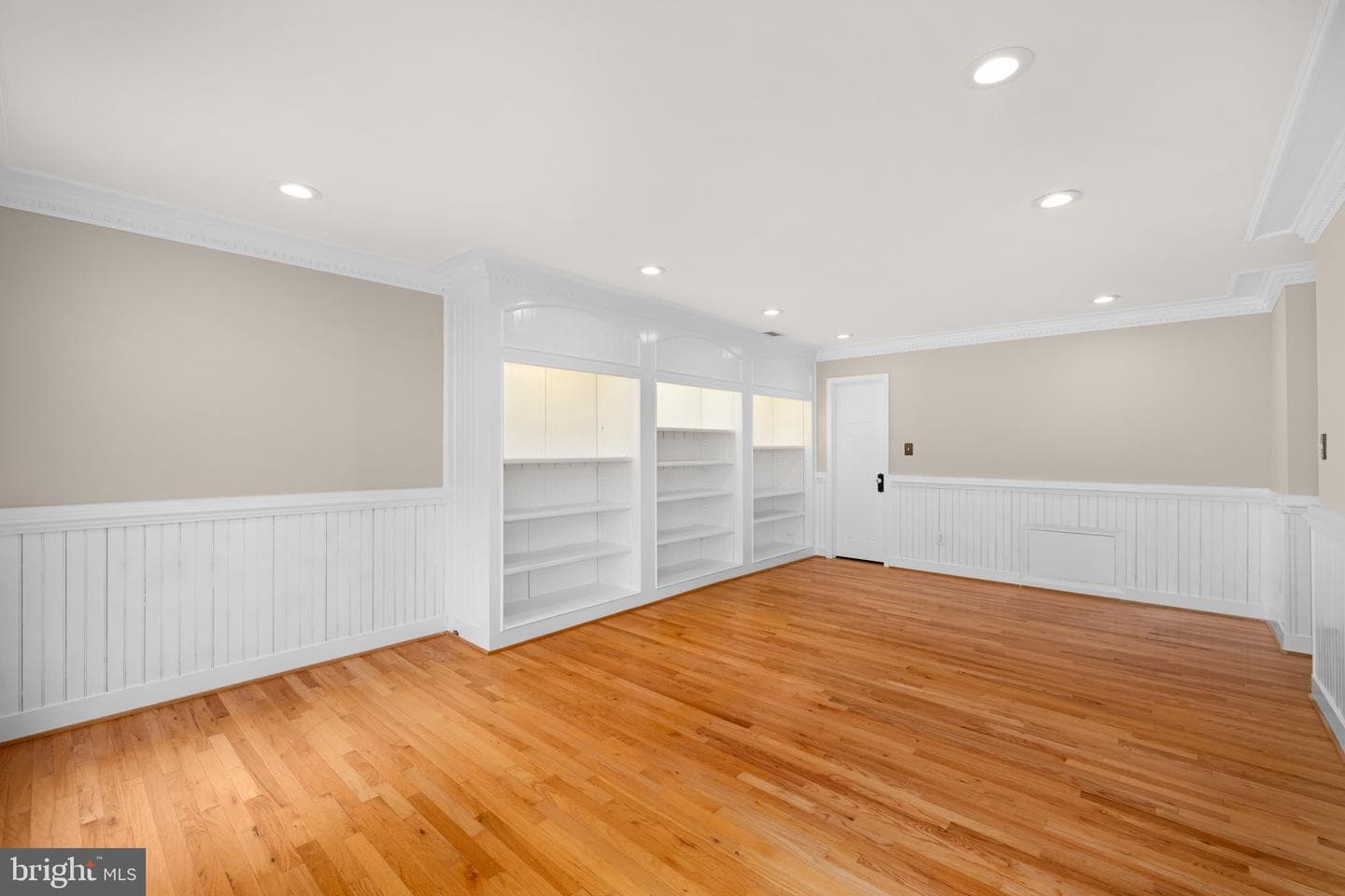 9849 South Park Circle photo 27