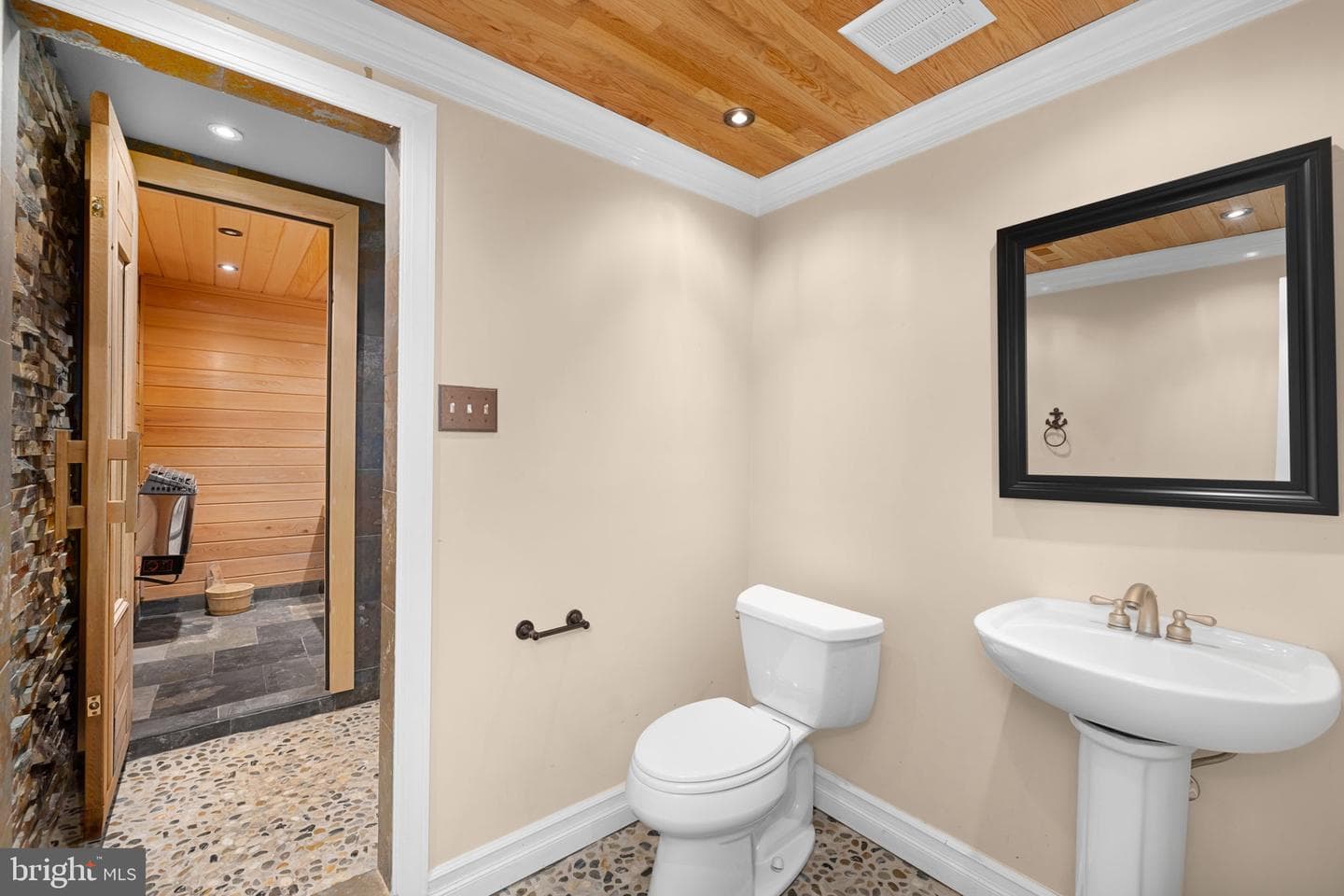 9849 South Park Circle photo 43