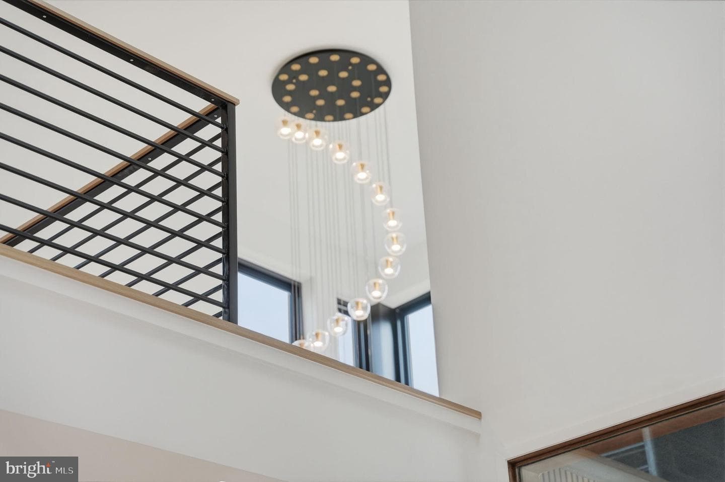 6910 Bright Avenue photo 4
