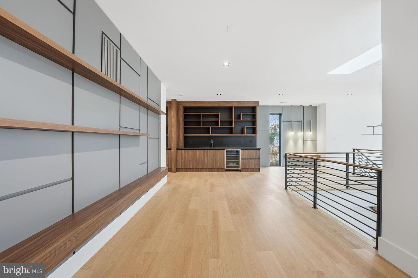 6910 Bright Avenue photo 59