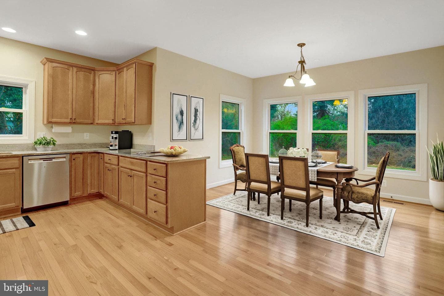 5244 Mitchell Street photo 2
