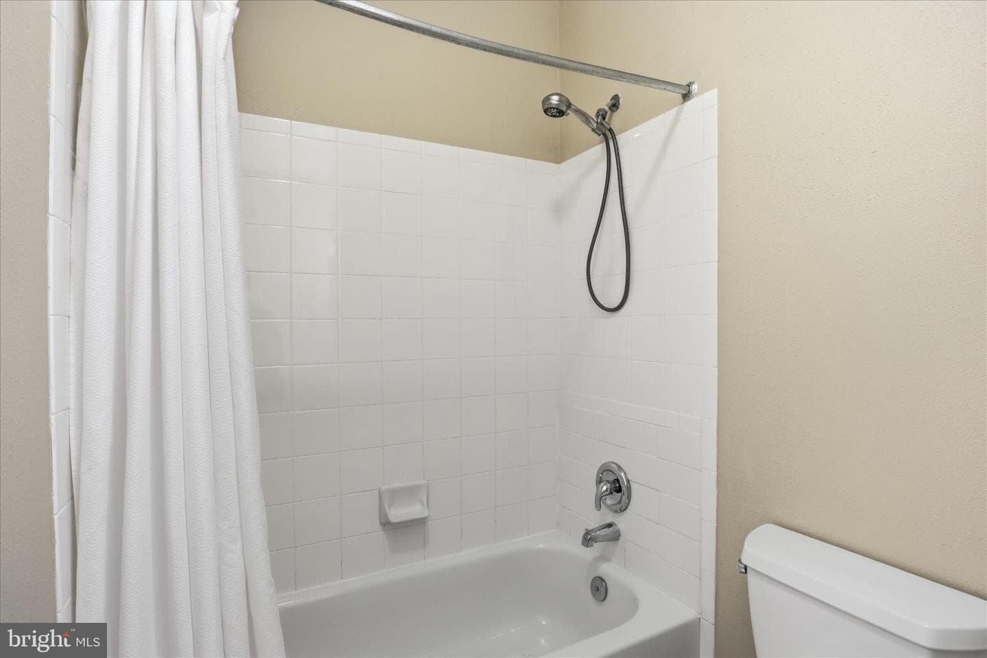 1600 Spring Gate Drive #2204 photo 34