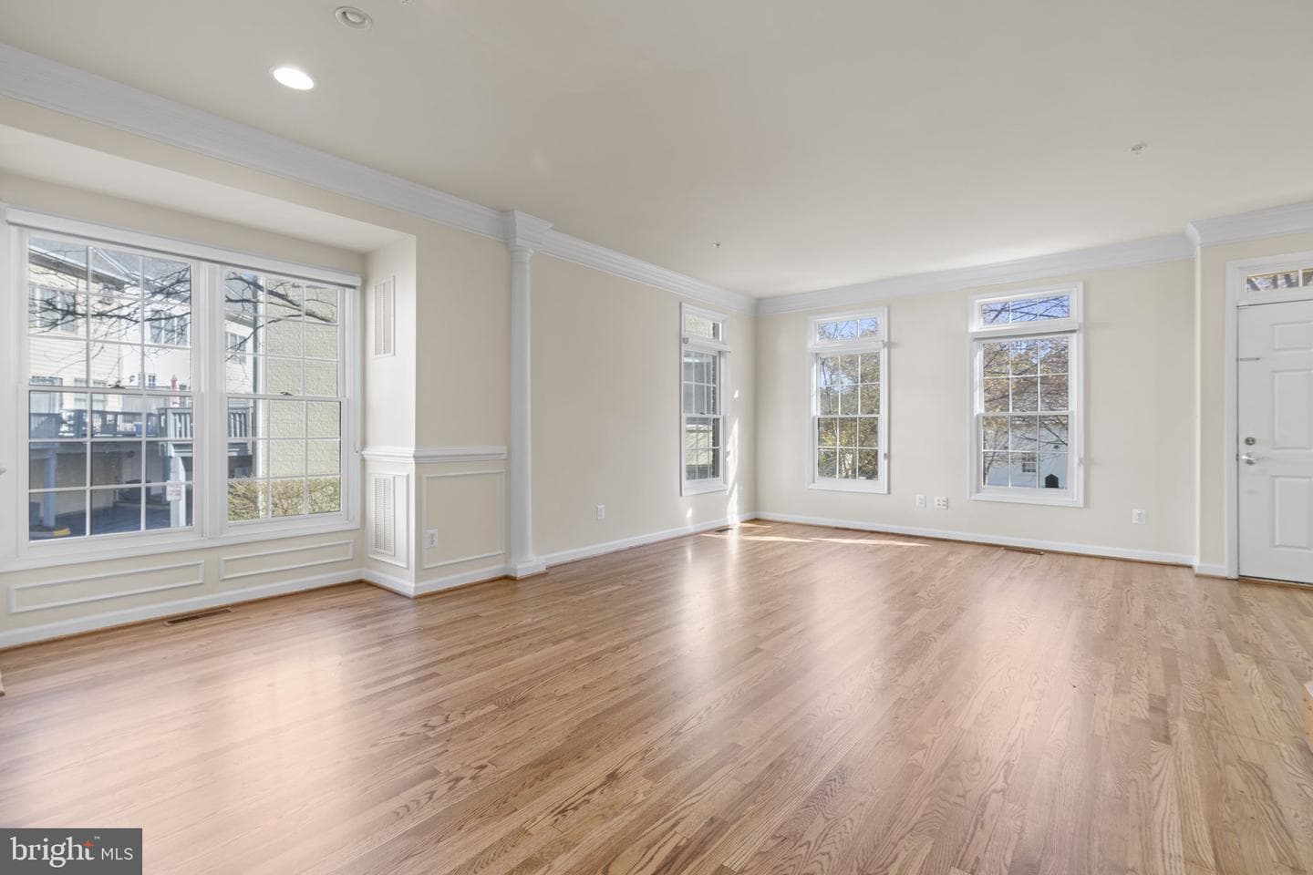 8882 Ashgrove House Lane photo 6