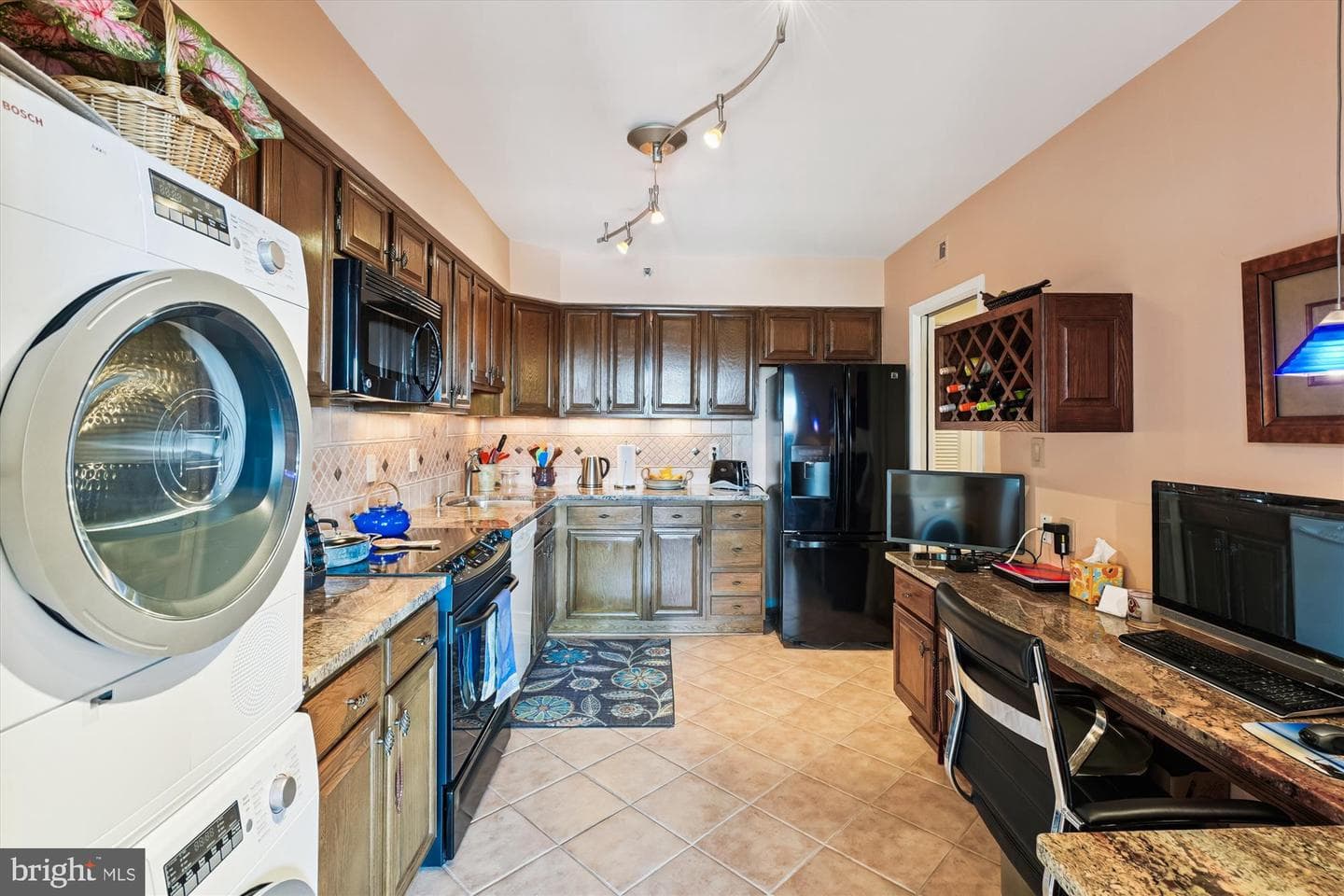 3713 S George Mason Dr photo 14