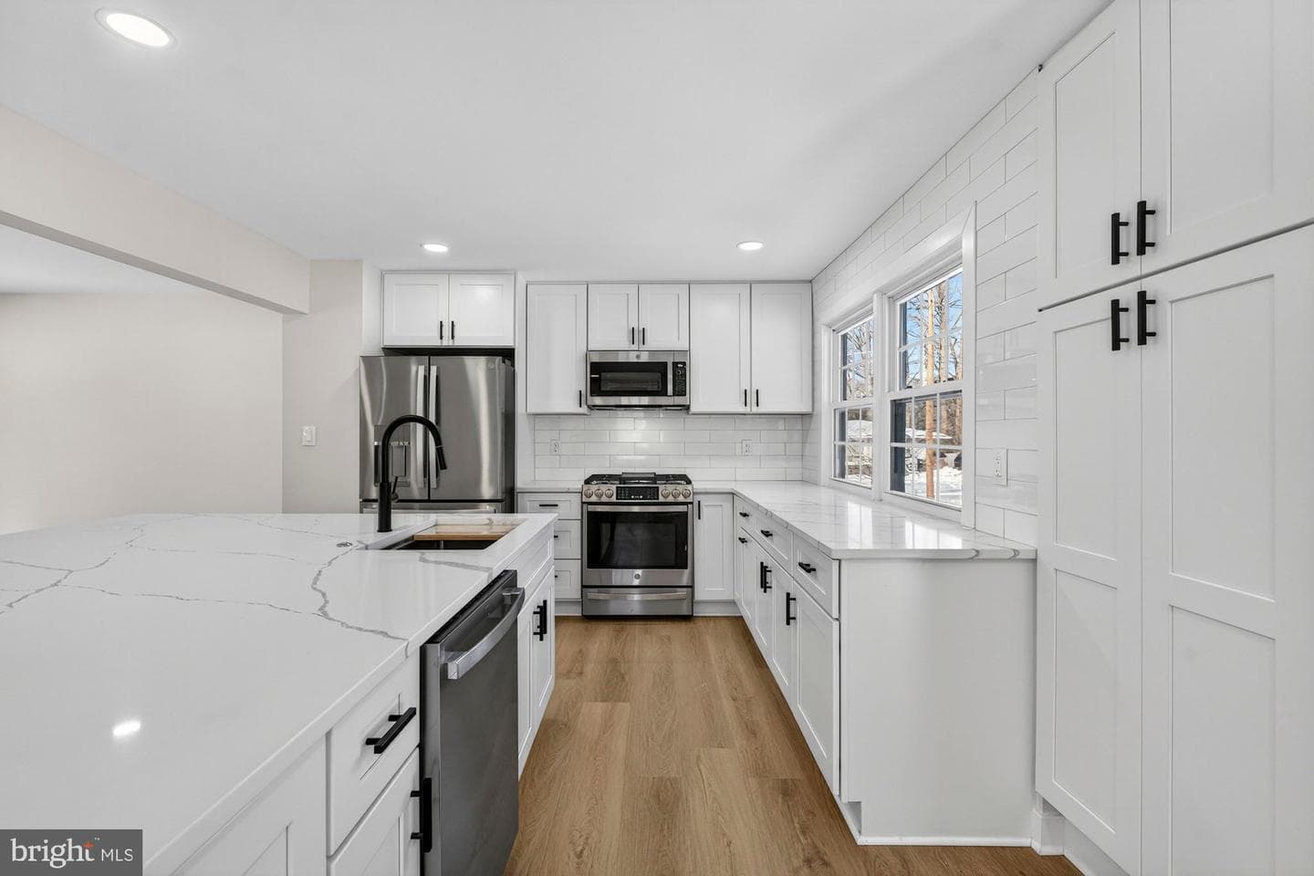 8612 Cottage Street photo 16
