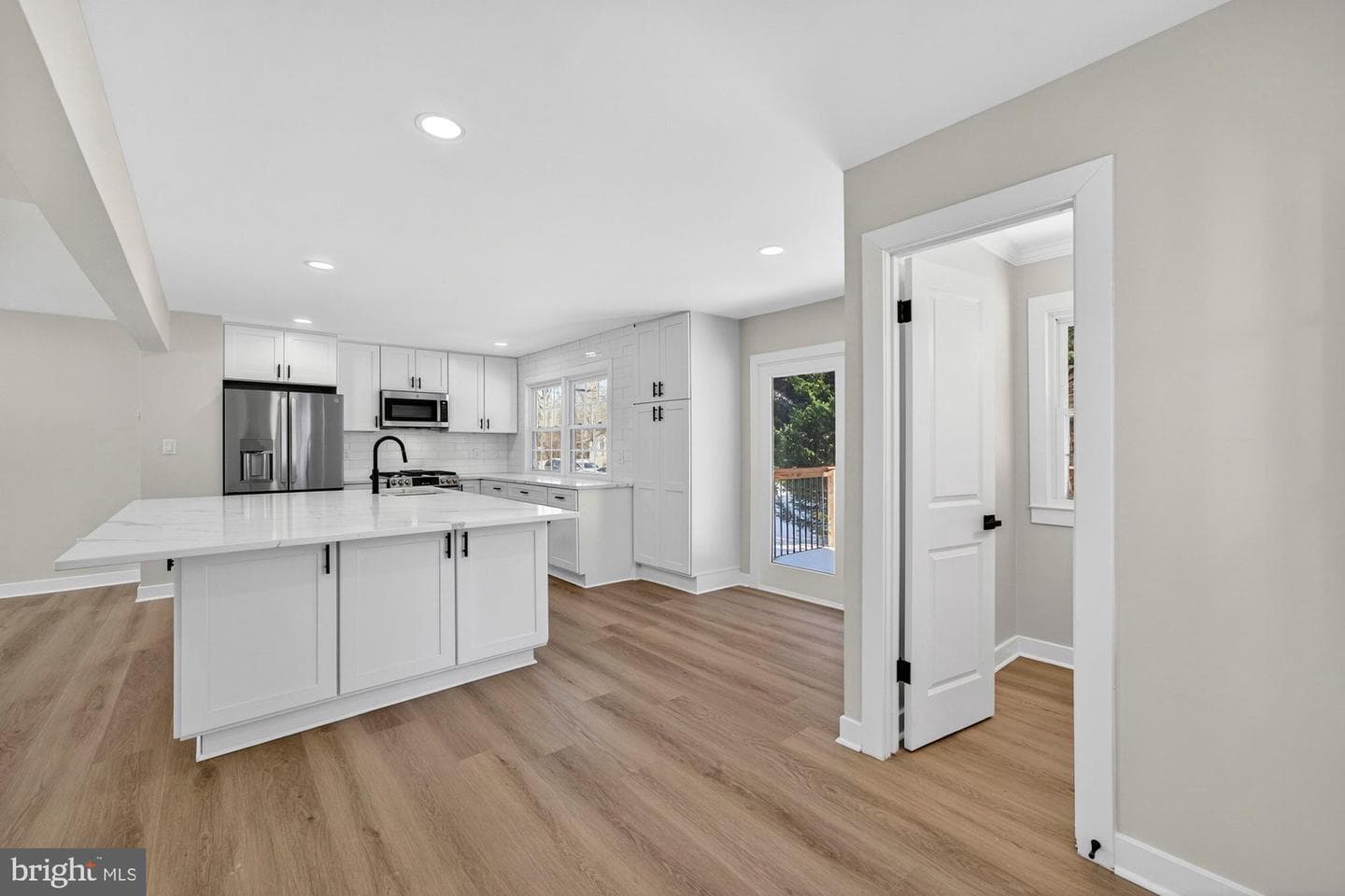 8612 Cottage Street photo 17