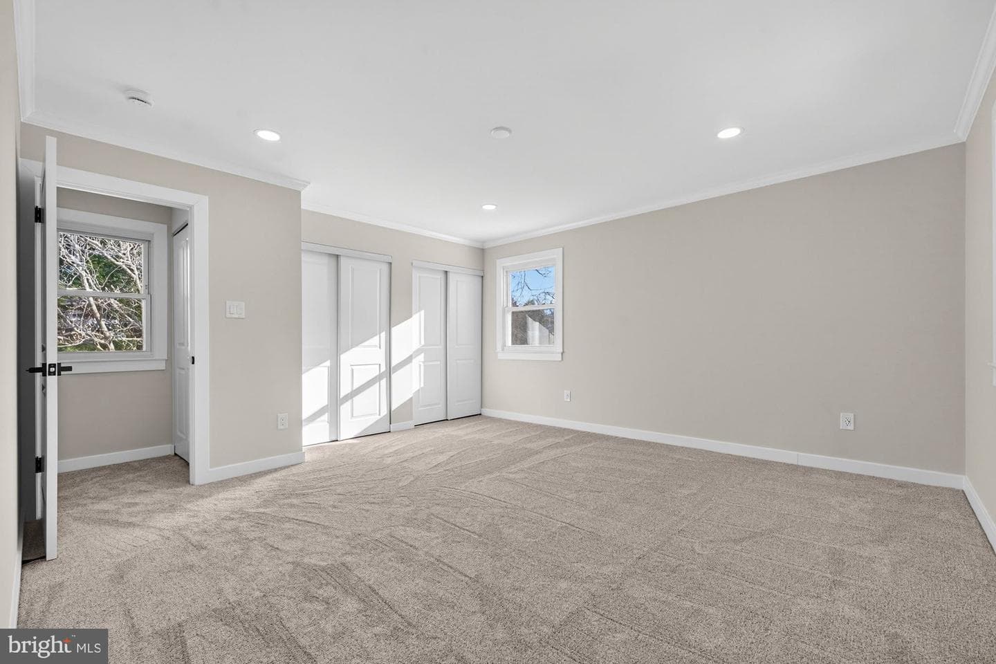 8612 Cottage Street photo 29