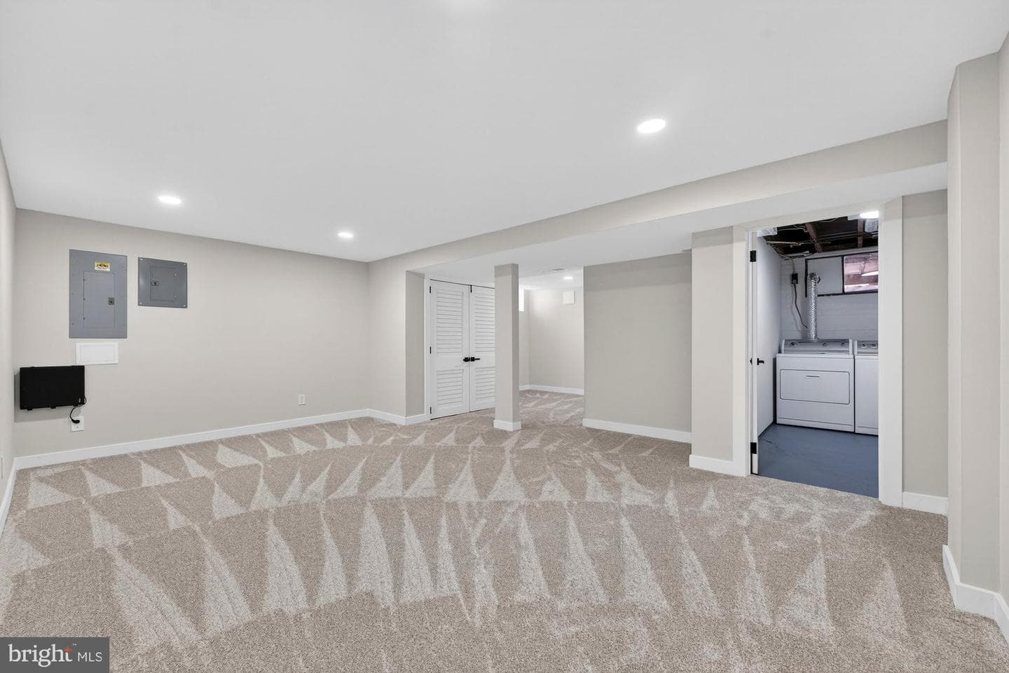 8612 Cottage Street photo 43