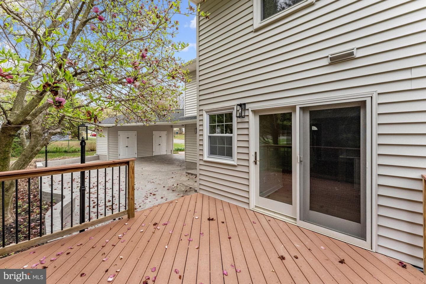 8612 Cottage Street photo 60