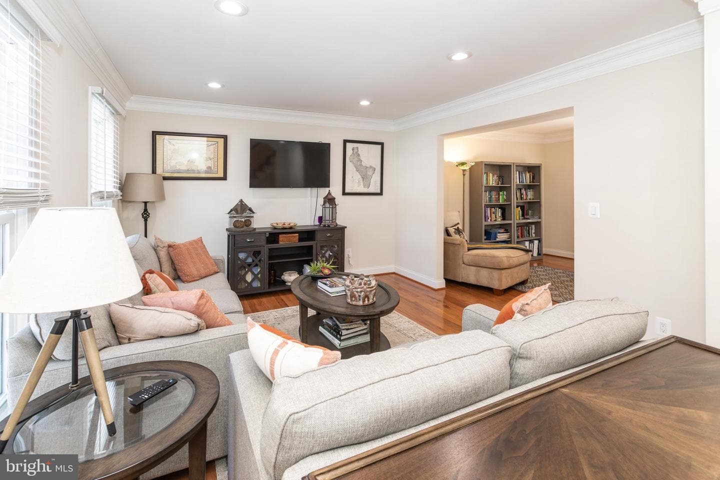 9813 Fosbak Drive photo 4
