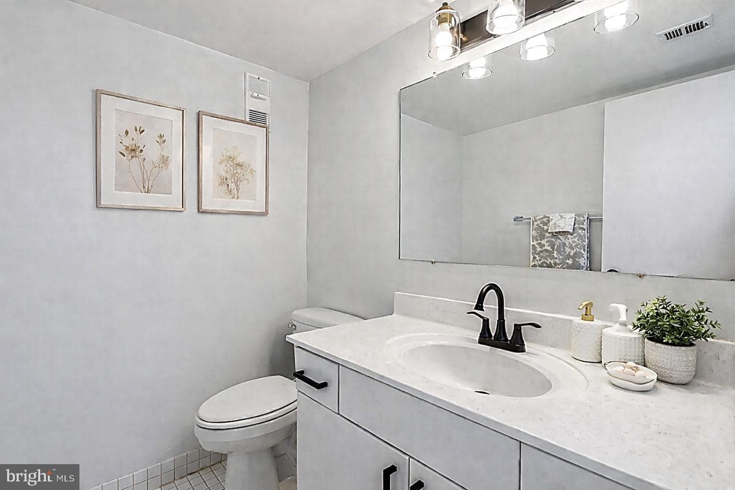 3713 S George Mason Drive #1506 photo 27