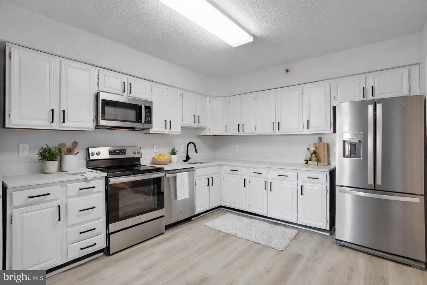 3713 S George Mason Drive #1506 photo 5