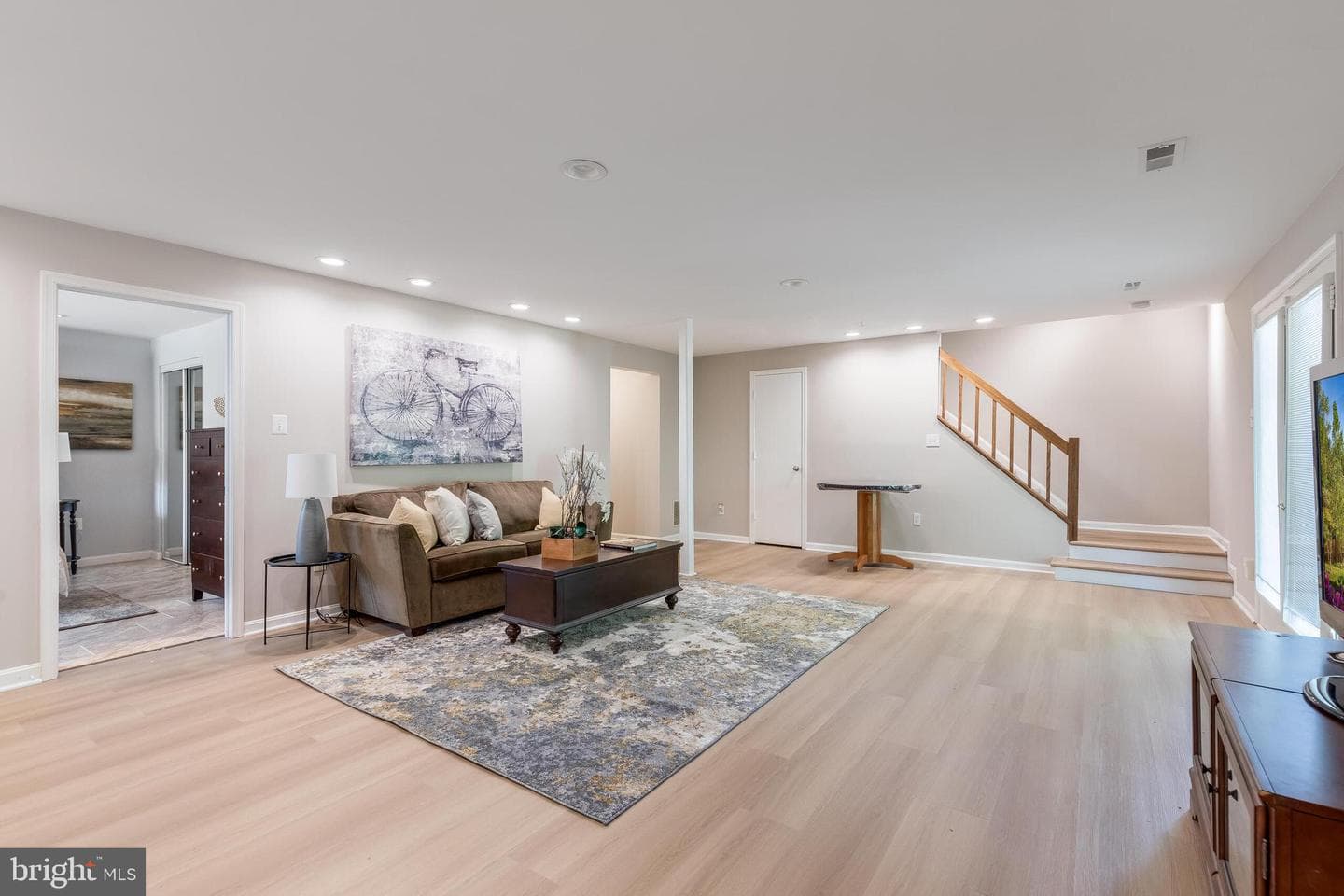 8051 Oak Hollow Lane photo 38