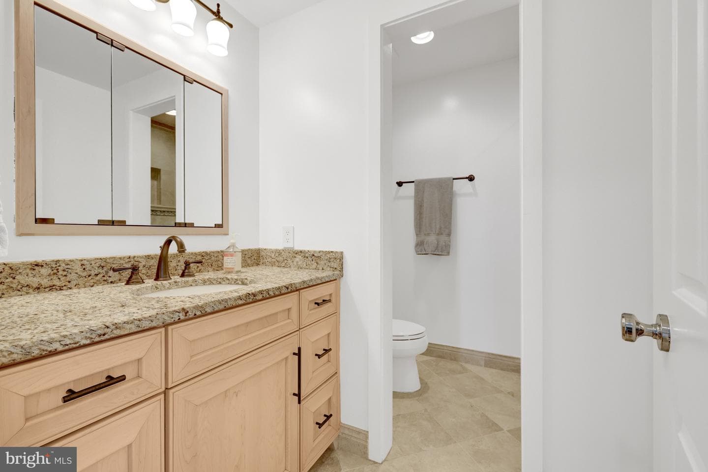 9982 Blackberry Lane photo 17