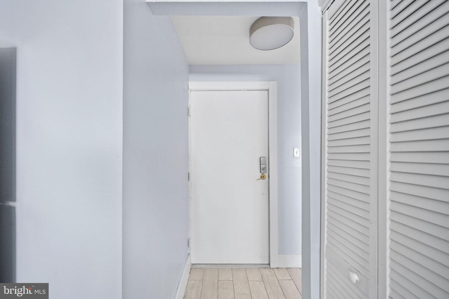2844 Dover Lane #302 photo 26