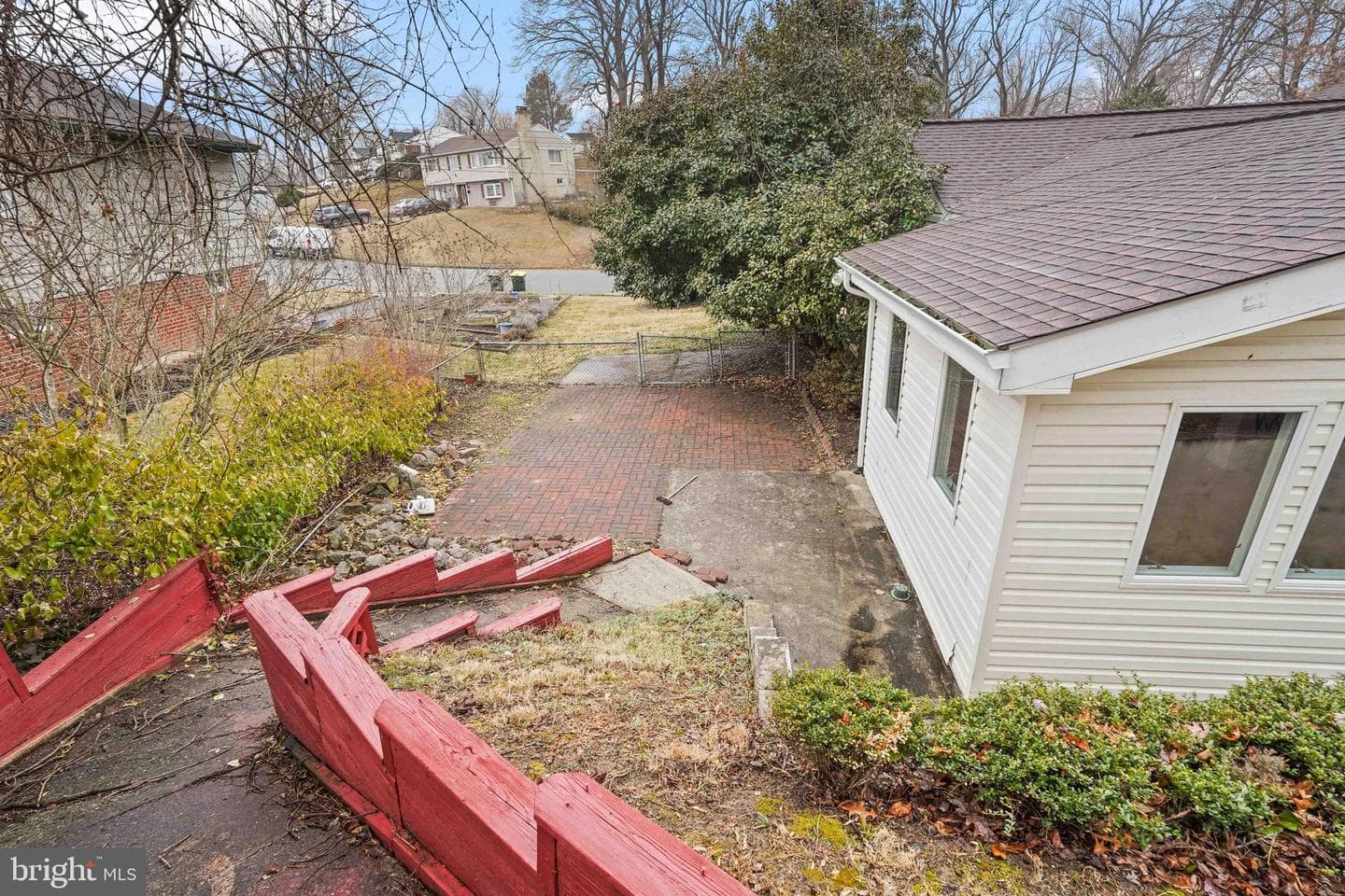 7423 Exmore Street photo 36