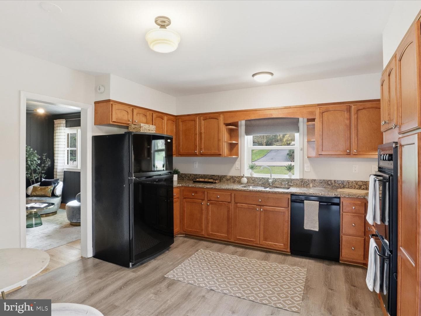 6424 Walters Woods Drive photo 18