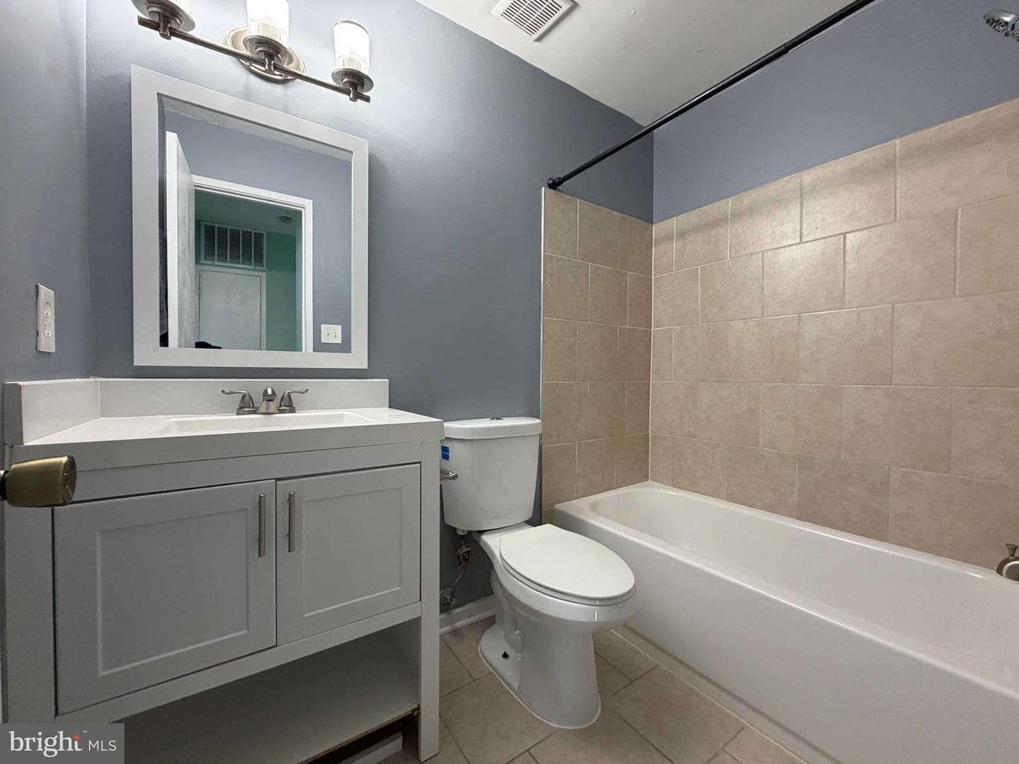 545 Florida Avenue #203 photo 8