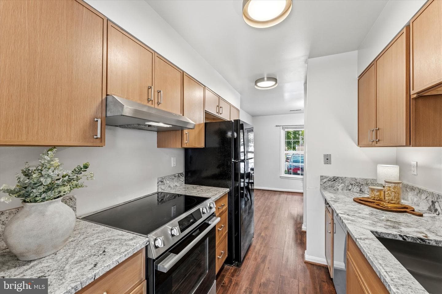 5838 Burke Manor Court photo 10