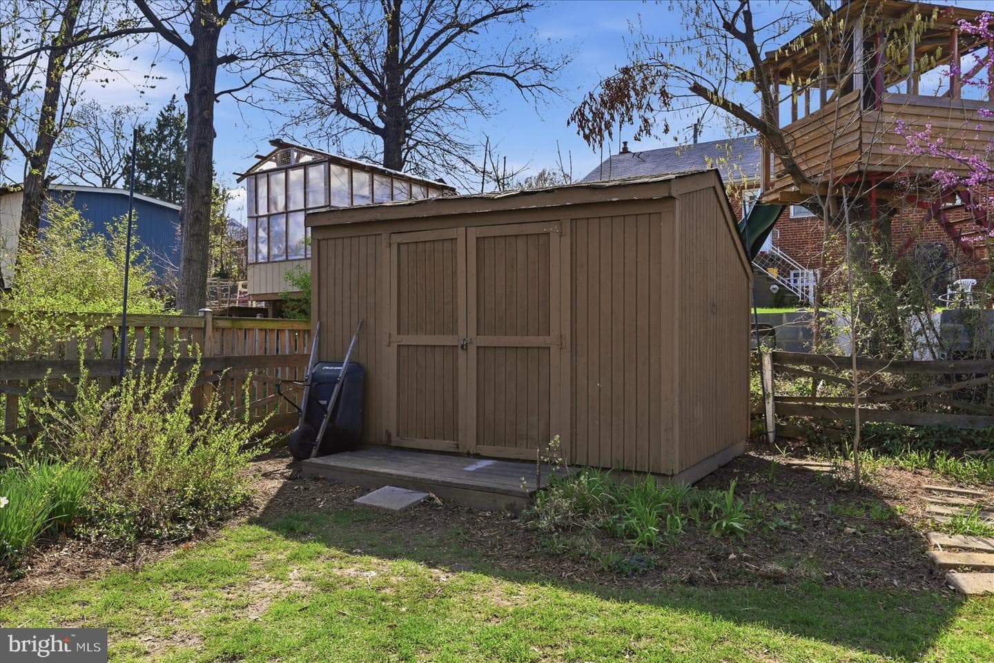 6020 Amherst Avenue photo 45