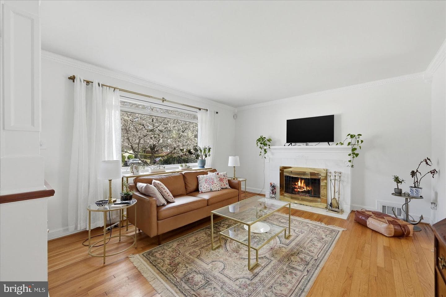 6020 Amherst Avenue photo 6