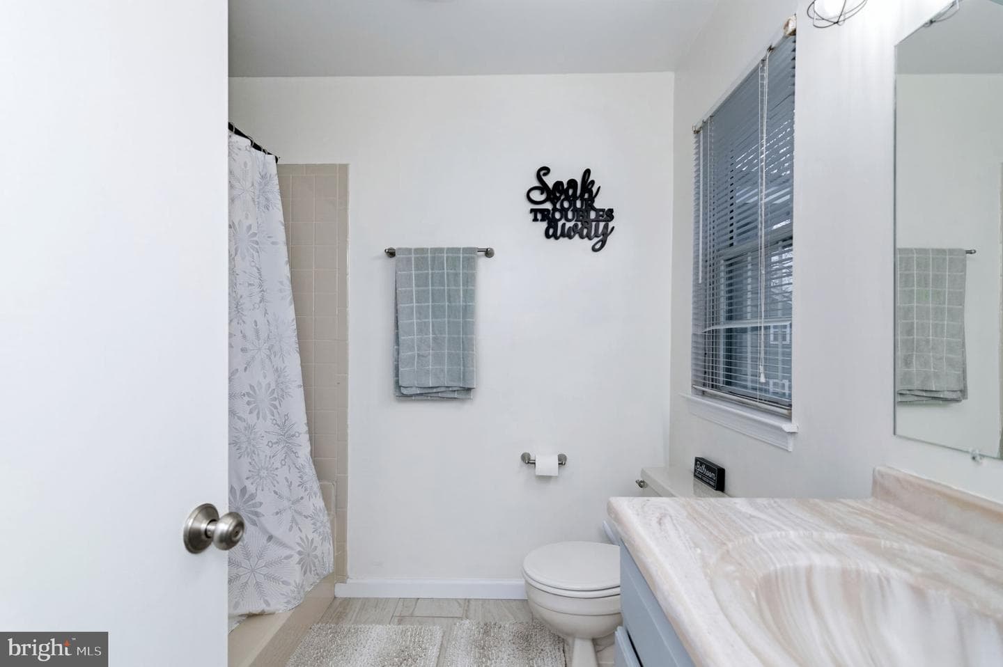 8610 Beekman Place #10d photo 14