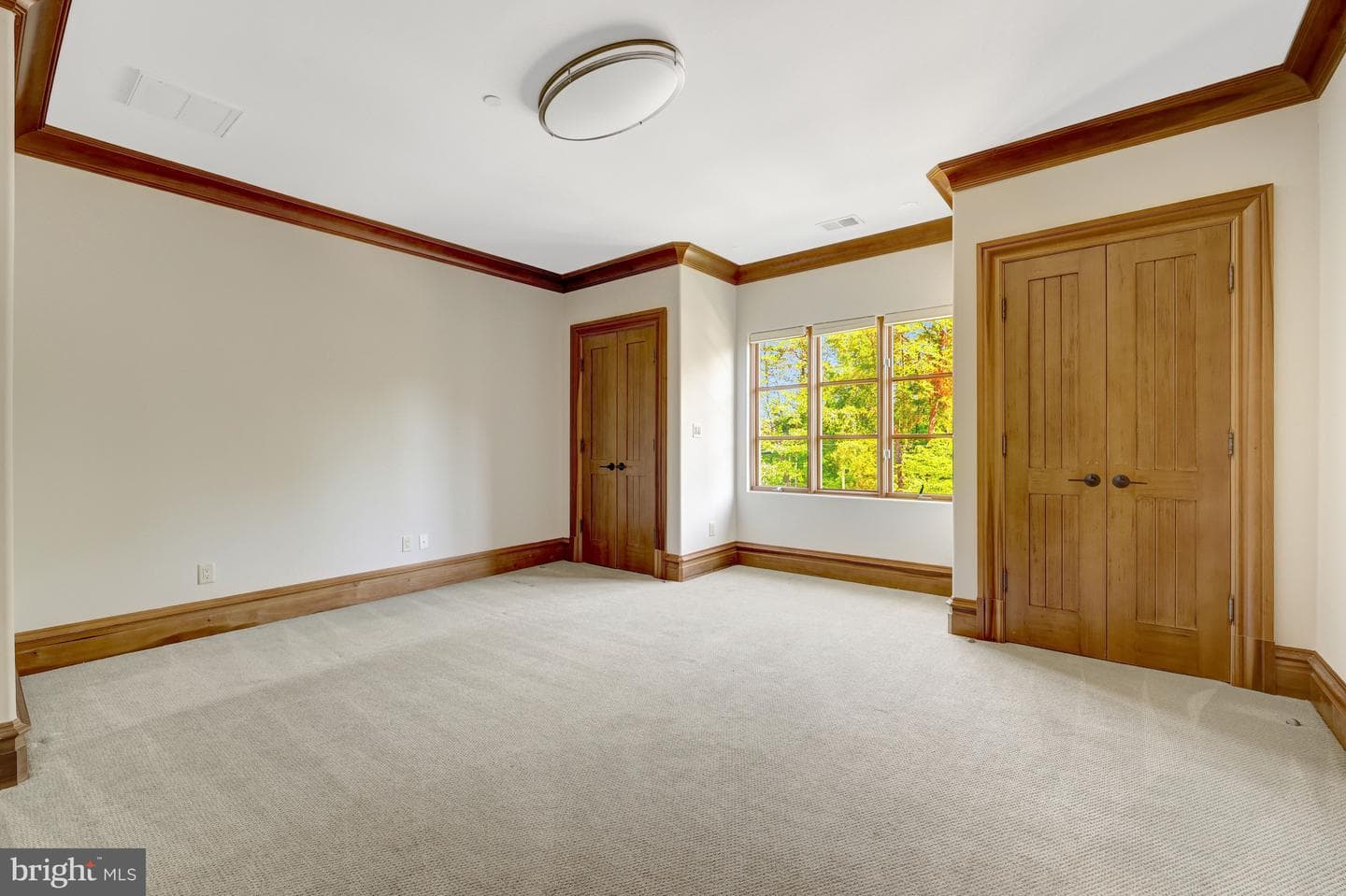 608 Kentland Drive photo 43