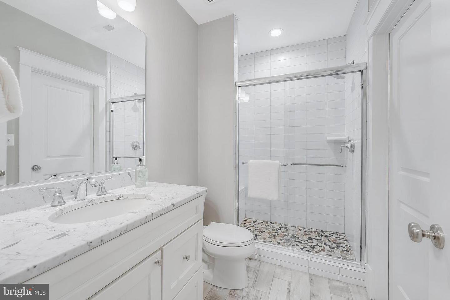 6805 Lumsden Street photo 103