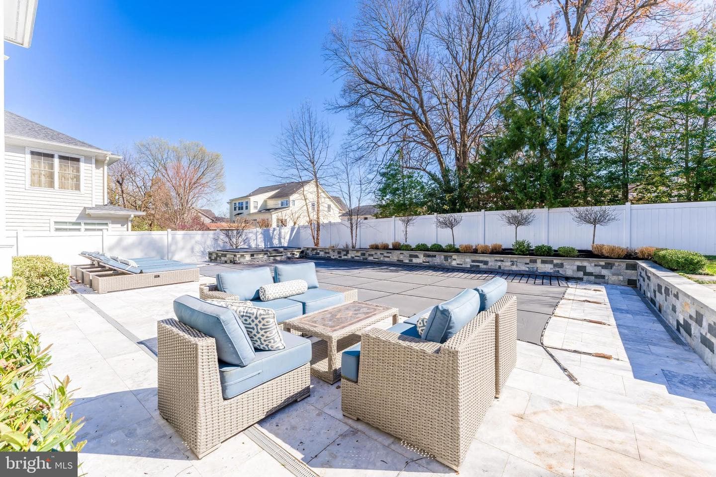 6805 Lumsden Street photo 120