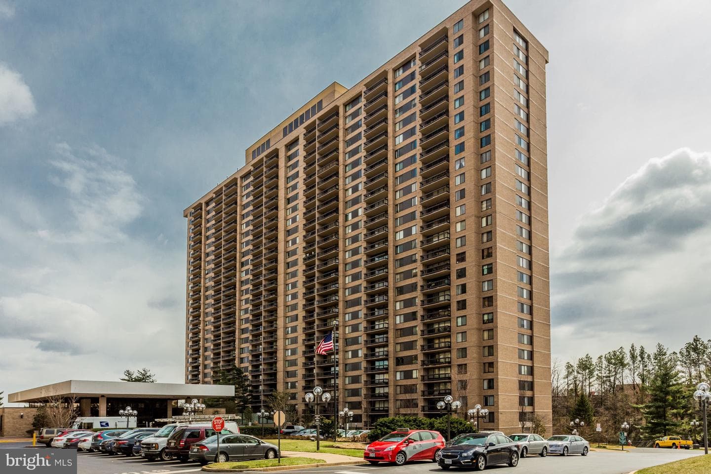 3705 S George Mason Drive #2009s photo 4