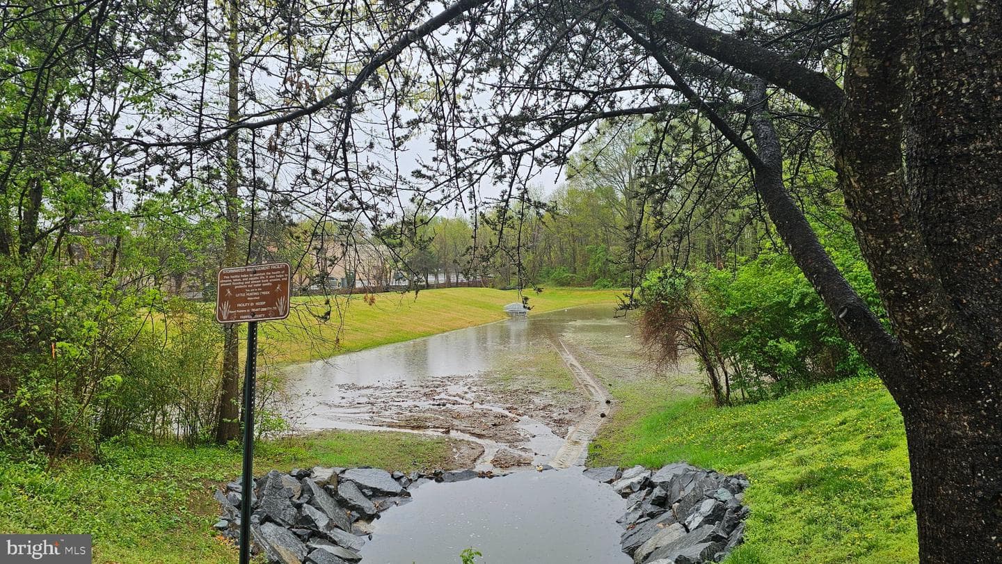 7512 Snowpea Court #d photo 16
