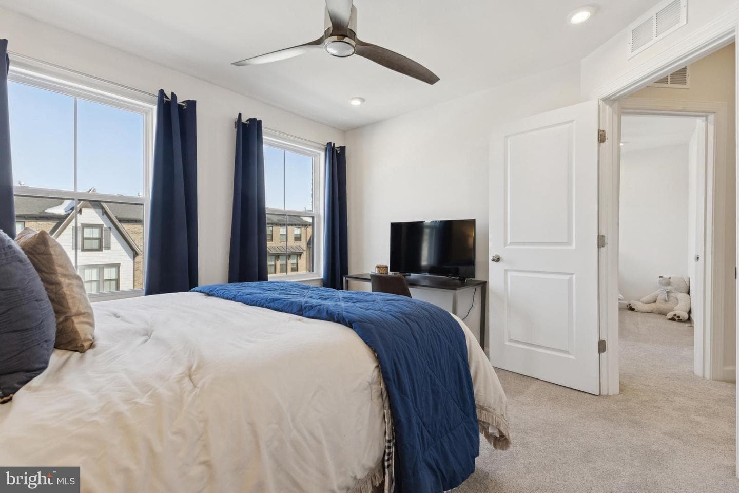 8102 Zoe Place photo 23