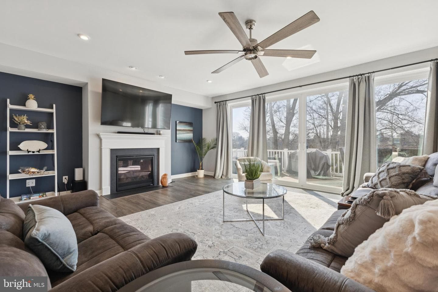 8102 Zoe Place photo 3