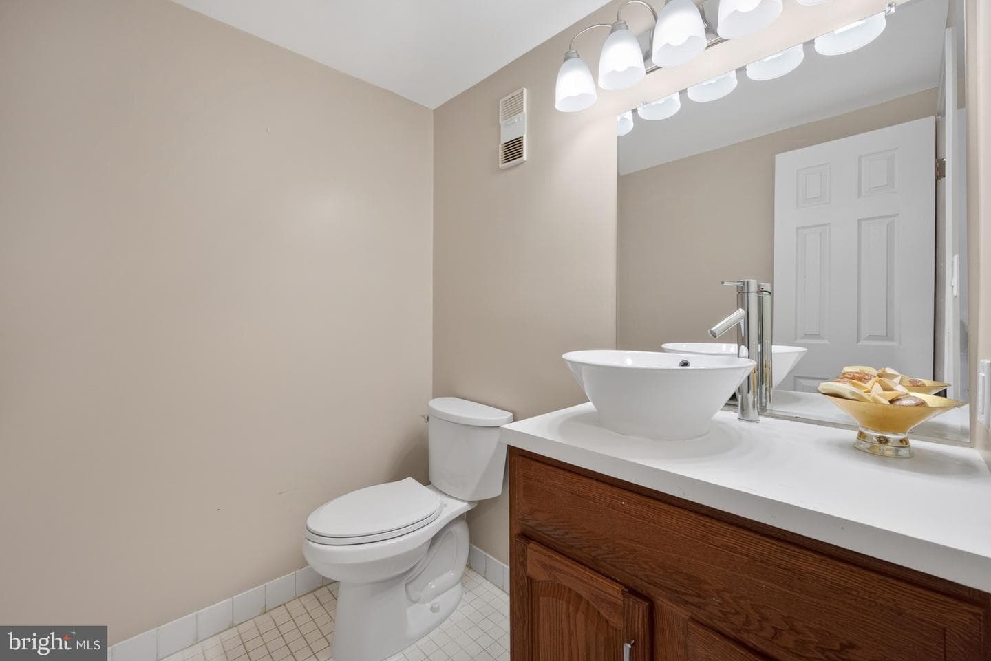 3709 S George Mason Drive #406-E photo 26