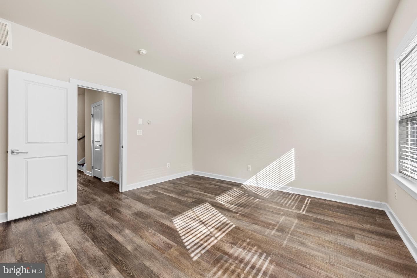 13039 Hattontown Square photo 39