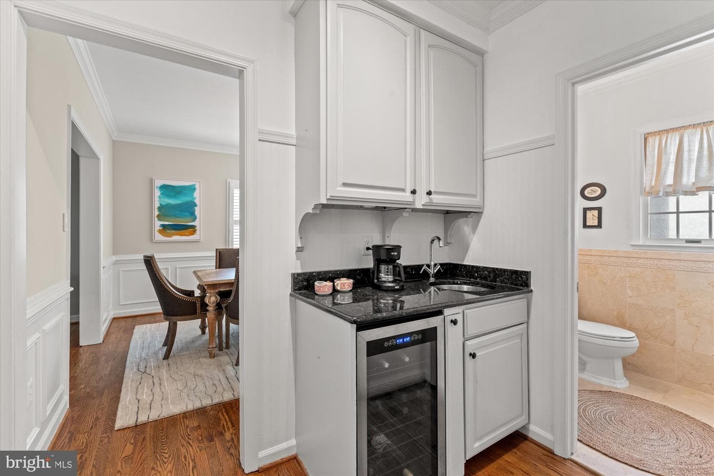 8812 Surrey Court photo 16