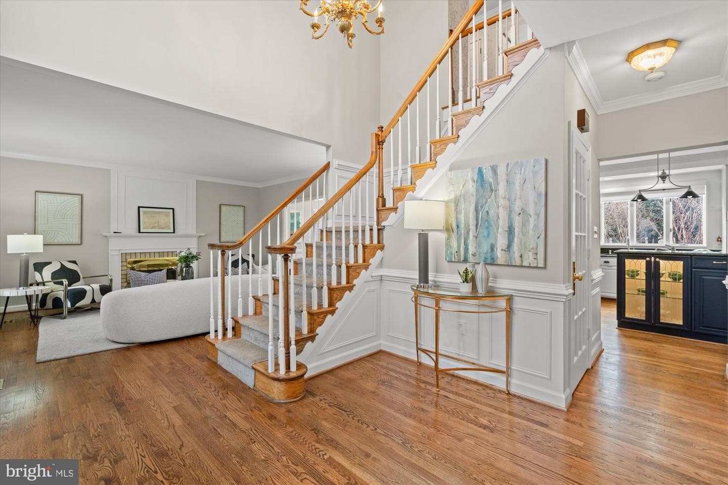 8812 Surrey Court photo 6