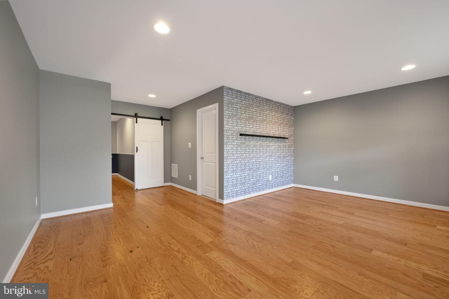 5509 Valmarana Way photo 48