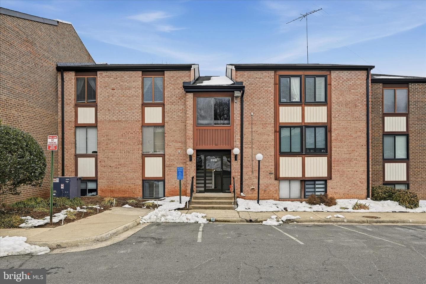 3109 Buccaneer Court #001 photo 2