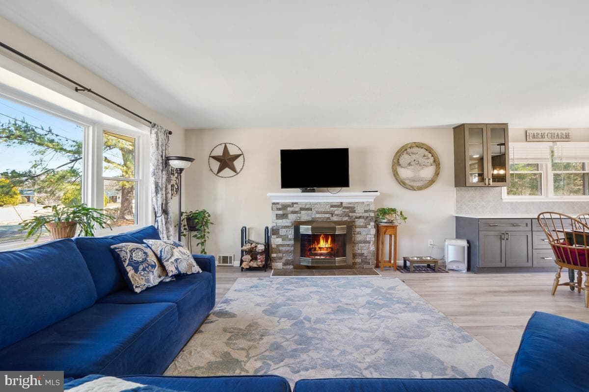 6703 Anders Terrace photo 7