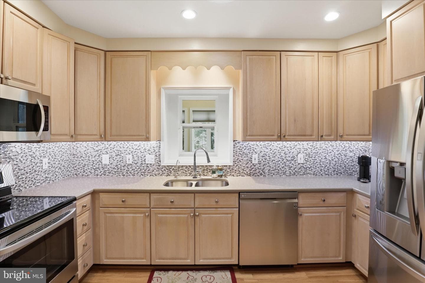 10009 Fairoaks Road photo 6